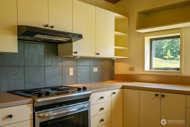 72 Davies Drive, Lopez Island, WA 98261