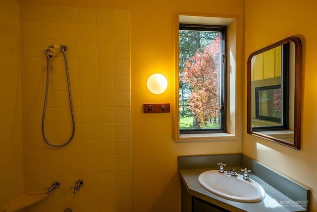 72 Davies Drive, Lopez Island, WA 98261