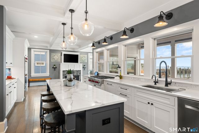 88 Water Street, Stonington, CT 06378