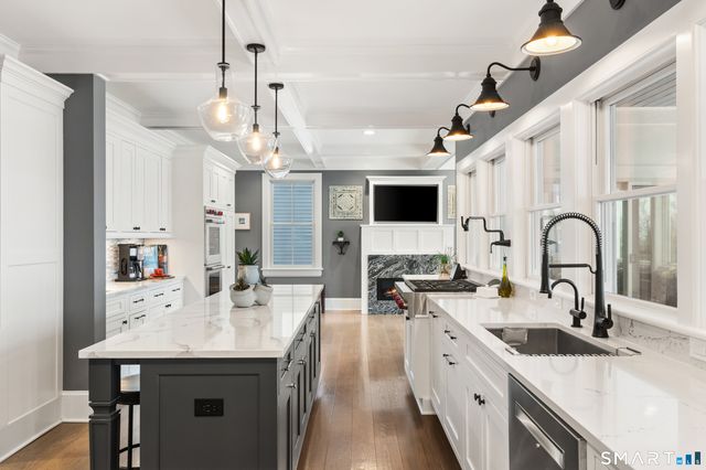 88 Water Street, Stonington, CT 06378