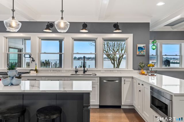 88 Water Street, Stonington, CT 06378