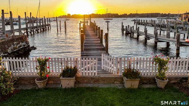 88 Water Street, Stonington, CT 06378