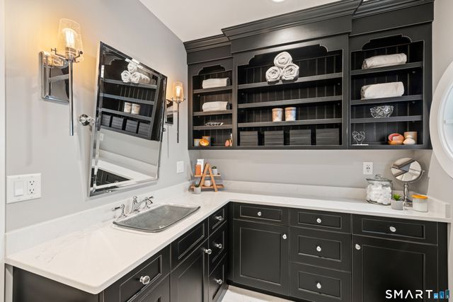 88 Water Street, Stonington, CT 06378