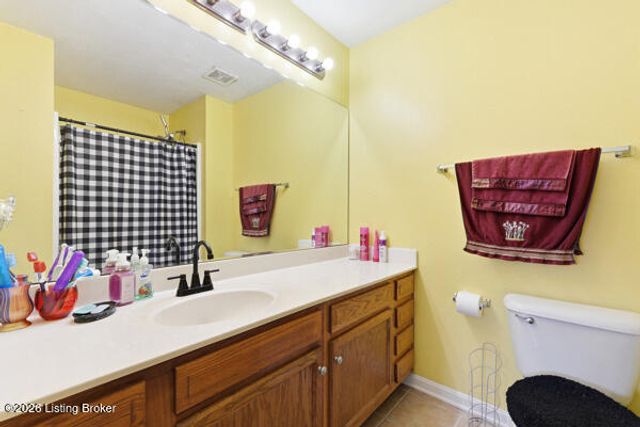 6517 Brook Bend Way 231, Louisville, KY 40229