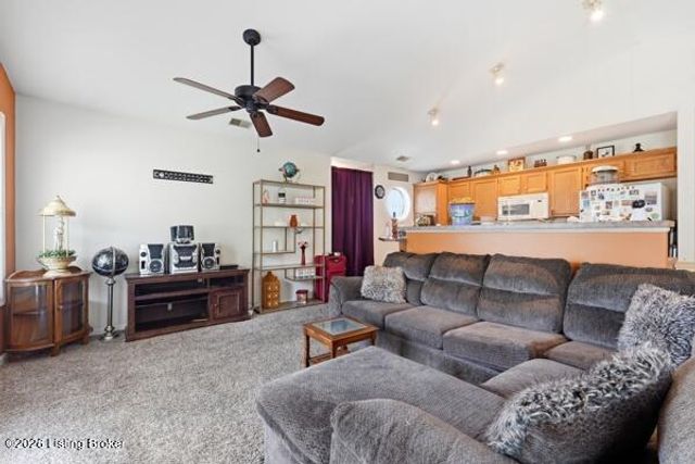 6517 Brook Bend Way 231, Louisville, KY 40229