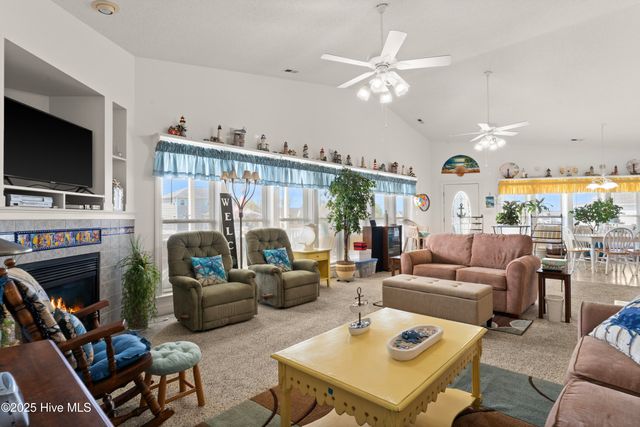 232 Hickory Shores Drive, Newport, NC 28570