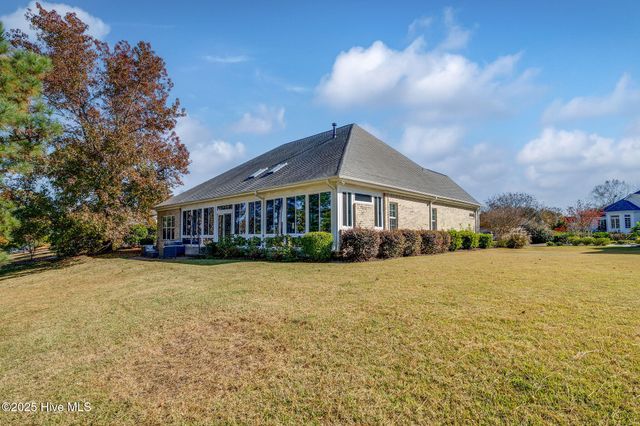 1334 Hydrangea Court, Leland, NC 28451