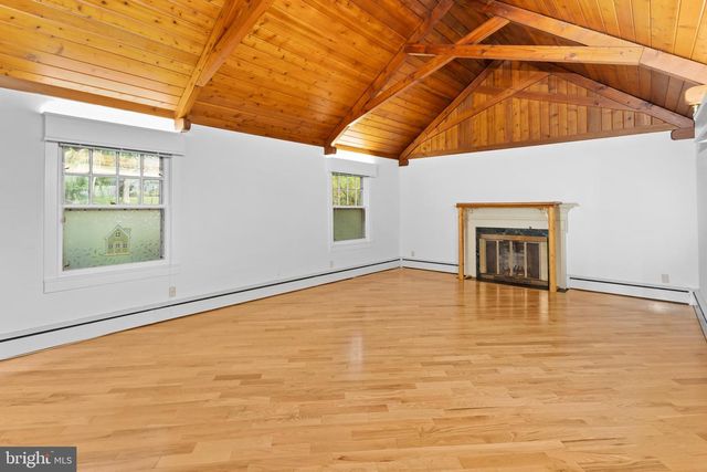 205 CORNWALL AVE, Trenton, NJ 08618