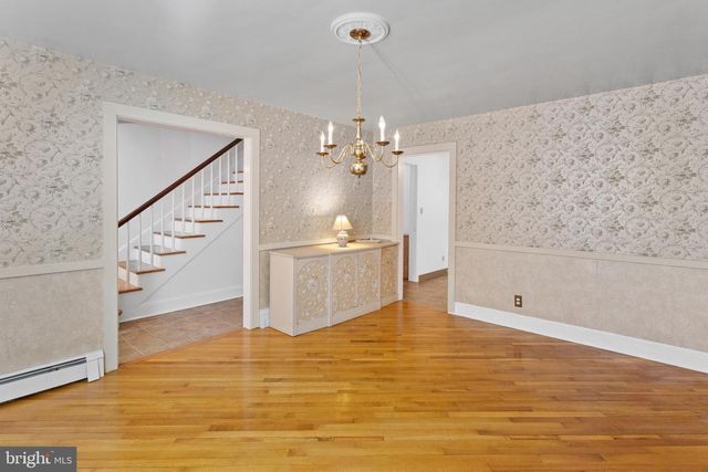 205 CORNWALL AVE, Trenton, NJ 08618