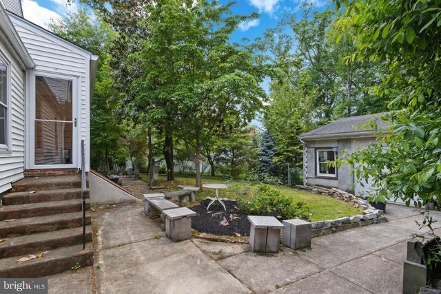 205 CORNWALL AVE, Trenton, NJ 08618