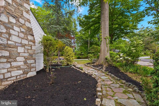 205 CORNWALL AVE, Trenton, NJ 08618