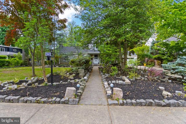 205 CORNWALL AVE, Trenton, NJ 08618