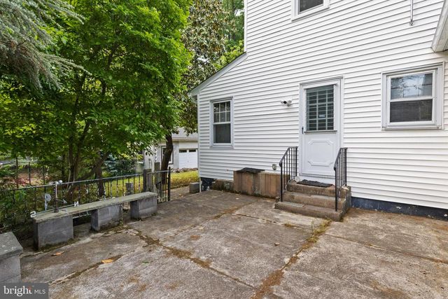 205 CORNWALL AVE, Trenton, NJ 08618