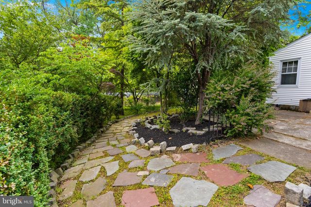 205 CORNWALL AVE, Trenton, NJ 08618