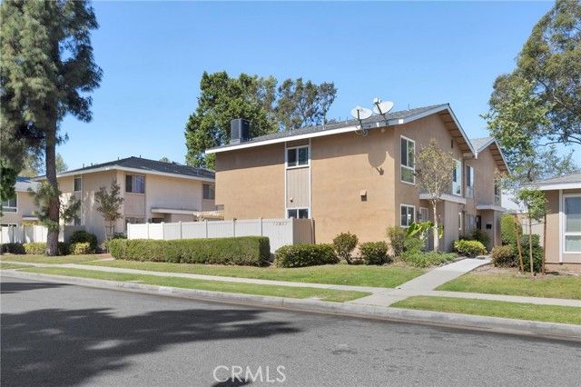 13451 Village, Cerritos, CA 90703