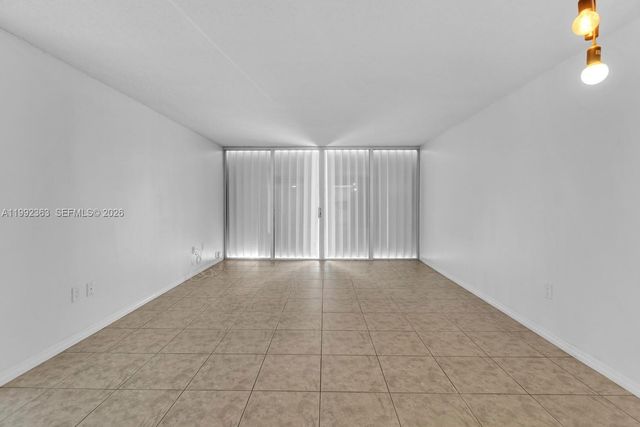 18011 Biscayne Boulevard 903, Aventura, FL 33160