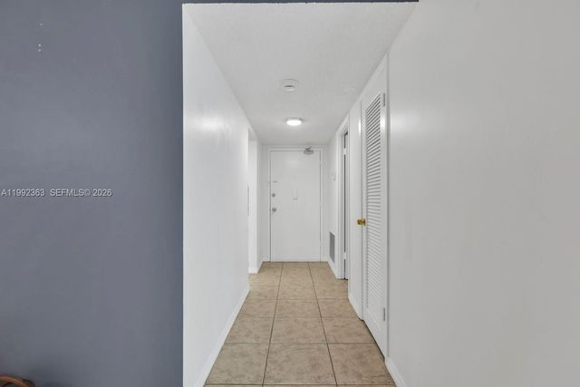 18011 Biscayne Boulevard 903, Aventura, FL 33160