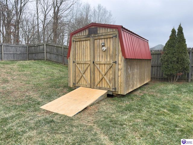 122 Tuscany Lane, Vine Grove, KY 40175