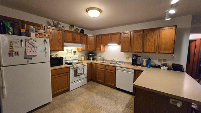 601 Seminole Way, Deforest, WI 53532