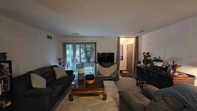 601 Seminole Way, Deforest, WI 53532