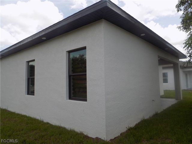 2924 Dunbar AVE, Fort Myers, FL 33916