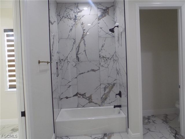 2924 Dunbar AVE, Fort Myers, FL 33916