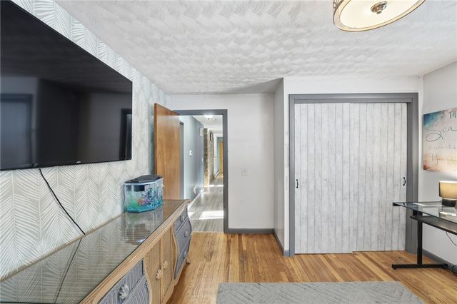 42 Orchard Drive, Scituate, RI 02831