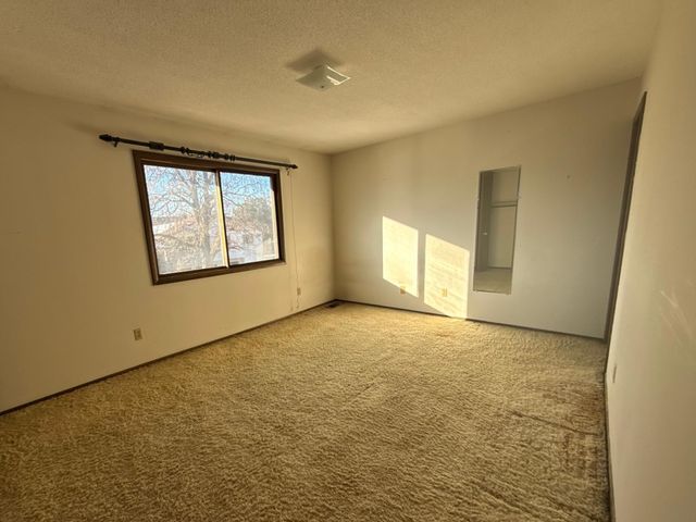 4088 Foss Road 137, Saint Anthony, MN 55421