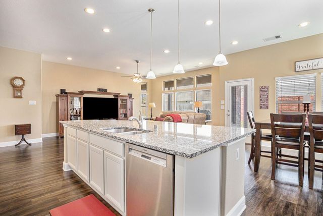 8614 Redstone Hills Drive, Cypress, TX 77433