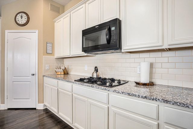 8614 Redstone Hills Drive, Cypress, TX 77433