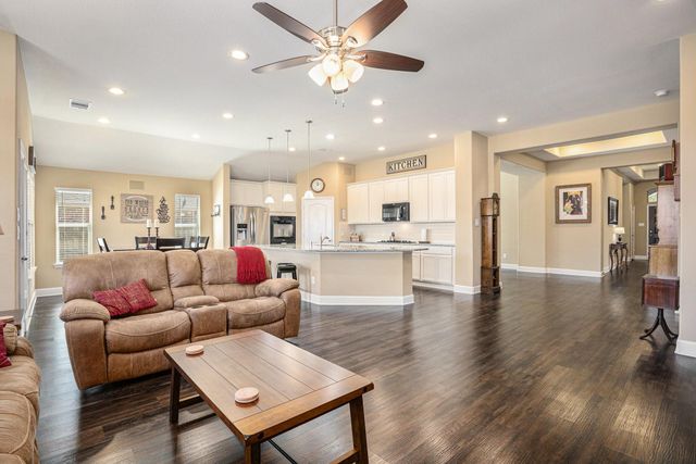 8614 Redstone Hills Drive, Cypress, TX 77433