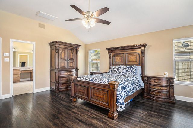 8614 Redstone Hills Drive, Cypress, TX 77433