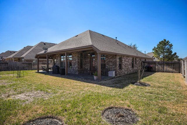 8614 Redstone Hills Drive, Cypress, TX 77433