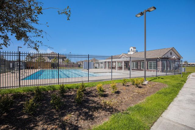 8614 Redstone Hills Drive, Cypress, TX 77433