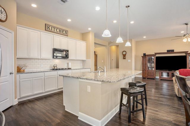 8614 Redstone Hills Drive, Cypress, TX 77433