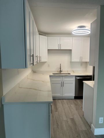 1820 N Congress Avenue 201, West Palm Beach, FL 33401