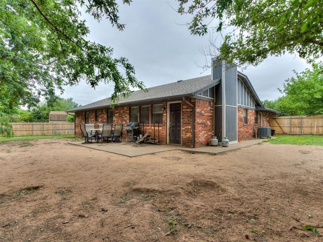 1100 Pintail Place, Edmond, OK 73003