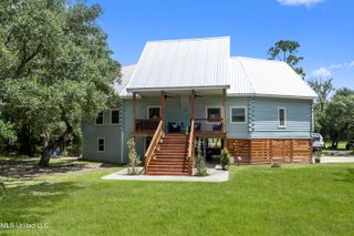 743 E North Street, Pass Christian, MS 39571