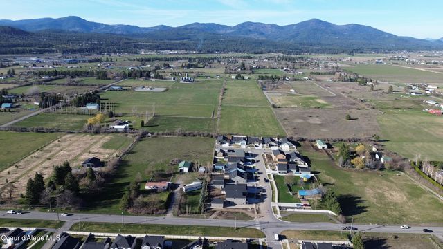 8051 N Pasture View ST, Post Falls, ID 83854