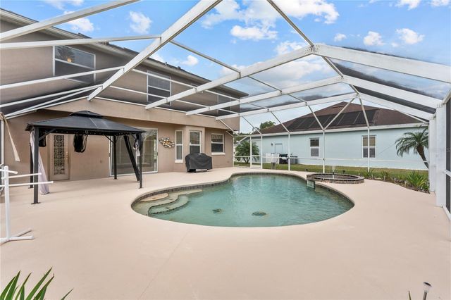 617 LAKESCAPE COURT, Orlando, FL 32828