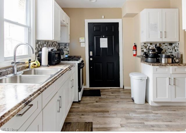 1827 Idlewood Avenue, East Cleveland, OH 44112