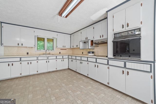 522 Duncan Bridge Road, Alto, GA 30510