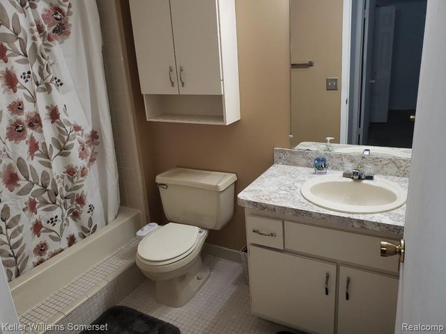 38844 Golfview Drive, Clinton Township, MI 48038