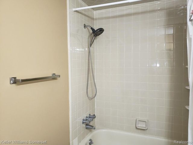 38844 Golfview Drive, Clinton Township, MI 48038