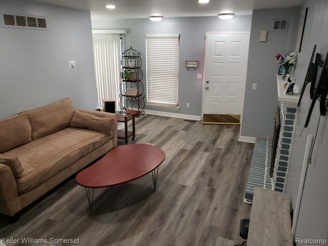 38844 Golfview Drive, Clinton Township, MI 48038