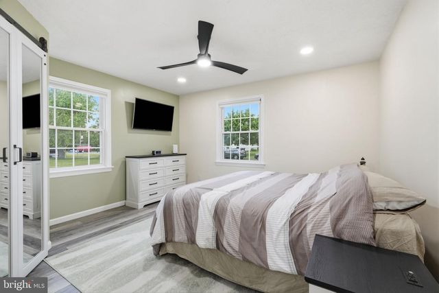69 WILLIAM AVE, Williamstown, NJ 08094