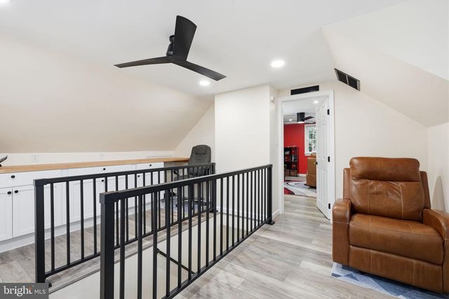 69 WILLIAM AVE, Williamstown, NJ 08094