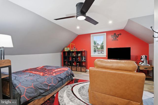 69 WILLIAM AVE, Williamstown, NJ 08094