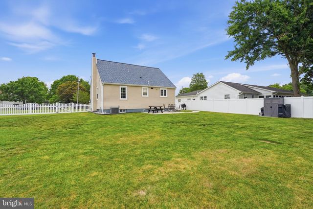 69 WILLIAM AVE, Williamstown, NJ 08094