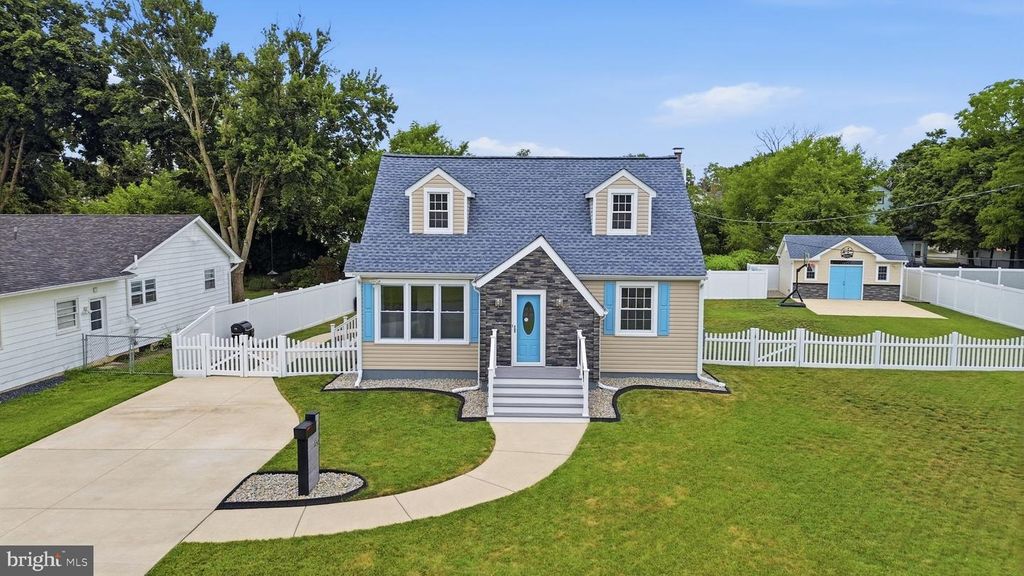 69 WILLIAM AVE, Williamstown, NJ 08094